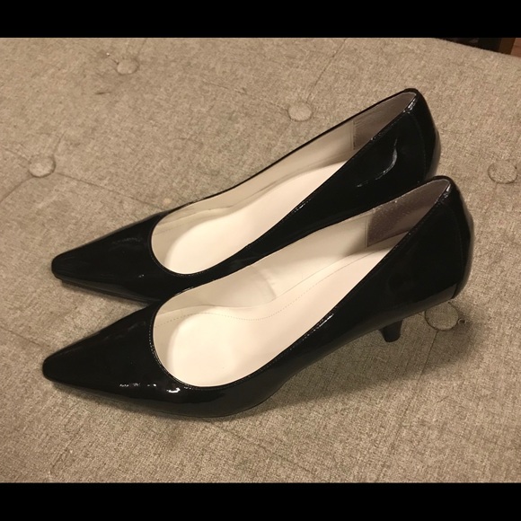 Calvin Klein black patent leather point toe heels - Picture 2 of 6